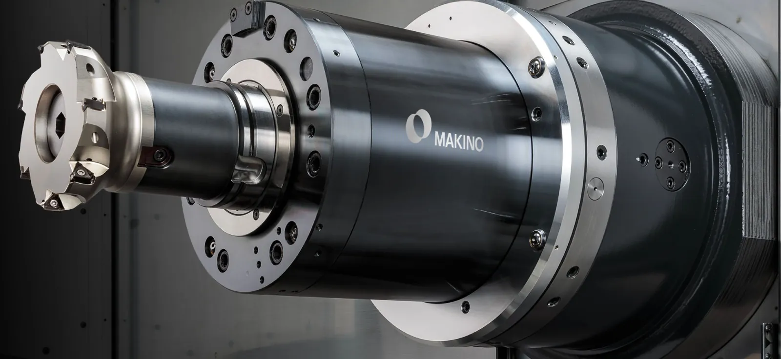 Makino machining spindle with a face mill